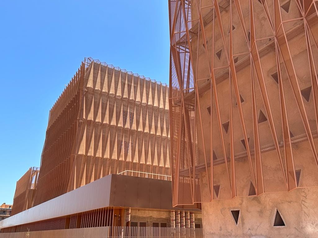 Secondary Facade application