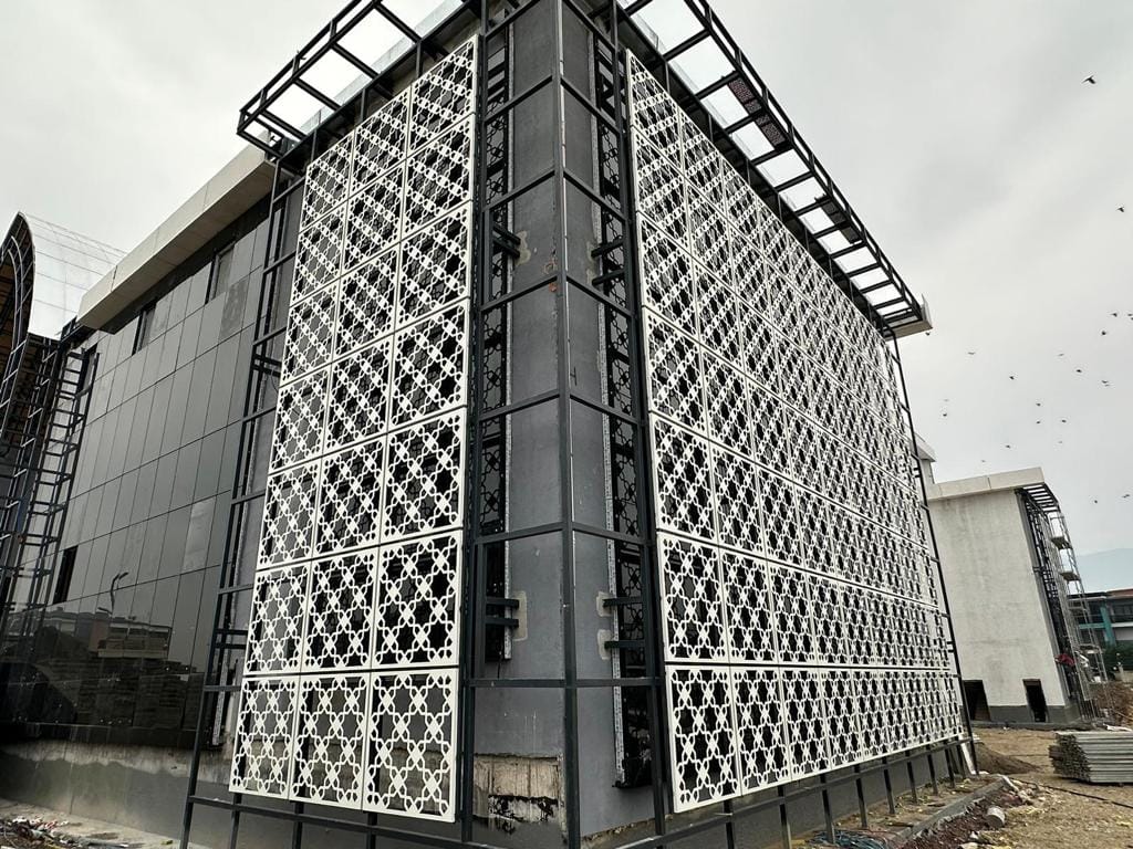 Secondary Facade application